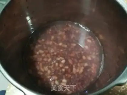 Make Red bean date cinnamon soup step 2