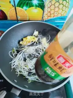 Make Green bean sprouts and eggs step 5