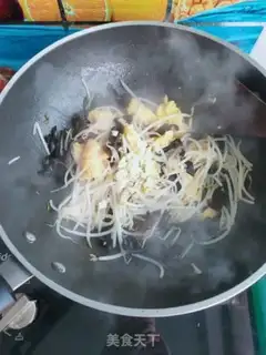 Make Green bean sprouts and eggs step 6