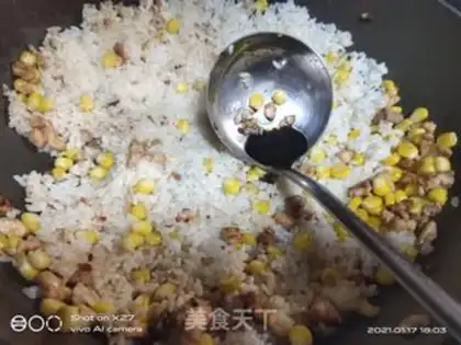Make Chicken corn fried rice step 4
