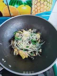 Make Green bean sprouts and eggs step 9