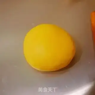 Make Pumpkin rolls step 5