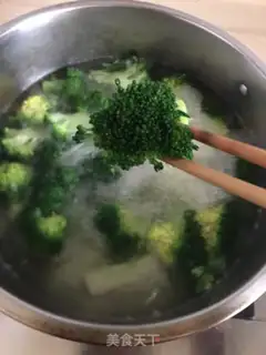 Make ♪ Burn the broccoli ♪ step 4