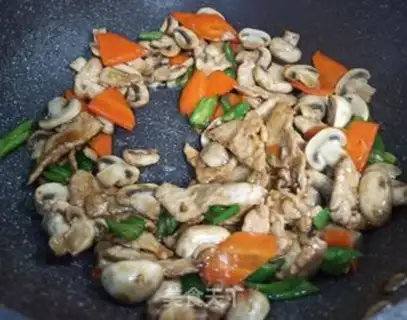 Make Mushroom fried meat step 7