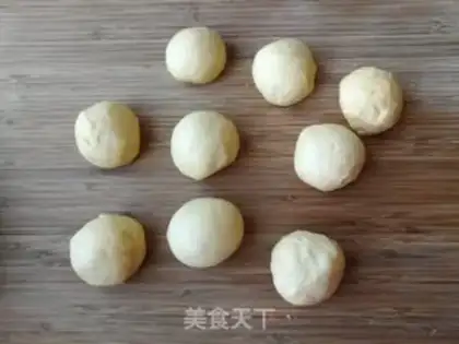 Make Pumpkin rolls step 4