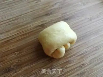 Make Pumpkin rolls step 7