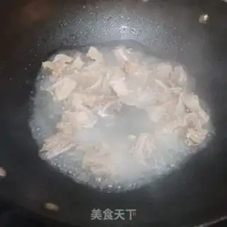Make The apricot mushrooms burn the chrysanthemum bones step 3