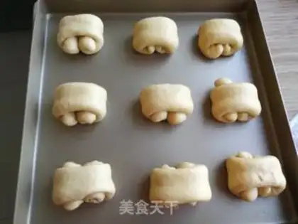 Make Pumpkin rolls step 8