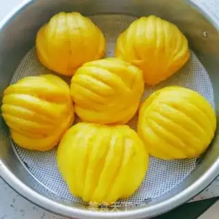 Make Pumpkin rolls step 18