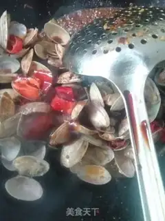 Make Garlic manicure step 6