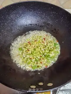 Make Garlic fans steam salsa step 10