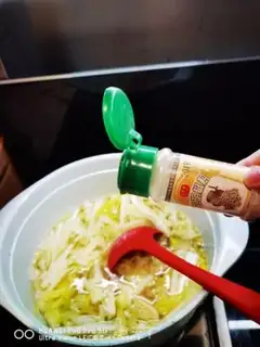 Make Low-fat cabbage meatball stew step 25