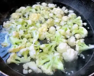 Make Cheese gravy step 1