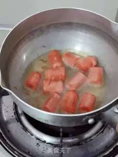 Make The fried sausage when I was a kid step 3