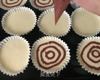 Make Pick up the cupcakes step 12
