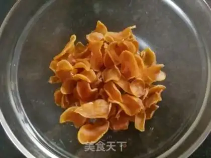 Make Potato-dry fried meat step 0
