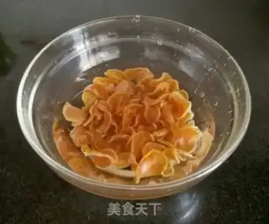 Make Potato-dry fried meat step 1