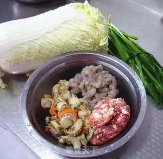 Make The cabbage is full of shrimp step 0