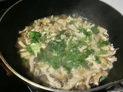 Make Big fungus and egg soup step 5
