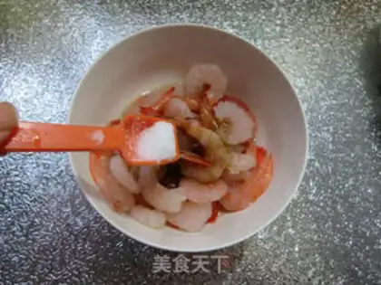 Make Celery fried phoenix shrimp step 3