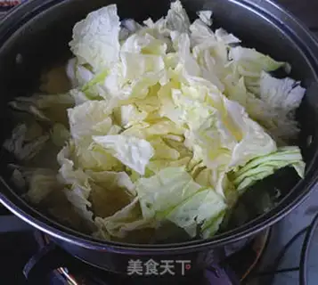 Make Big white chicken soup step 3