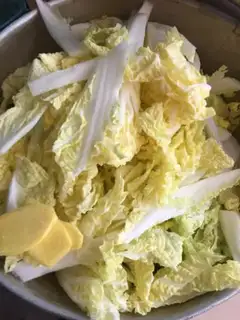 Make Soup for cabbage step 0