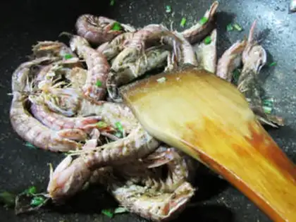 Make Pretzel shrimp step 4