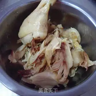 Make Peanut rice with chicken legs step 5