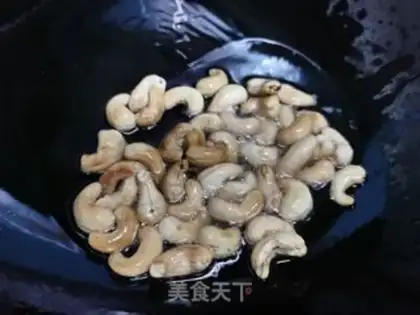Make Celery makes cashew nuts step 2