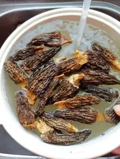 Make Goose stewed with lamb belly step 0