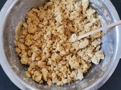 Make Celery leaves and celery step 1