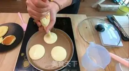 Make Tasty suvere muffins step 12