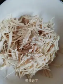 Make Spicy hands tore chickens step 1