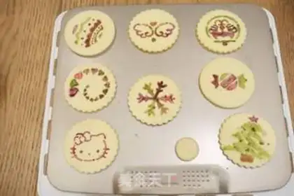 Make Stamp crackers step 13