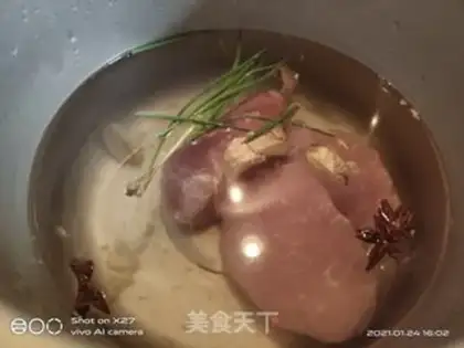 Make Crushed vegetables and round mushrooms step 0