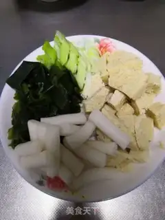 Make Hot cabbage pastry soup step 0