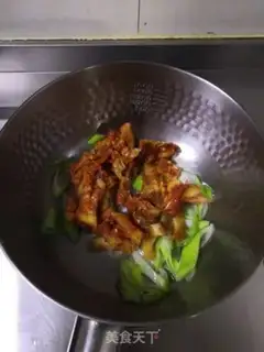 Make Hot cabbage pastry soup step 3