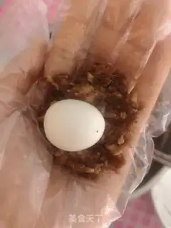 Make Tiger-skinned quail balls step 4