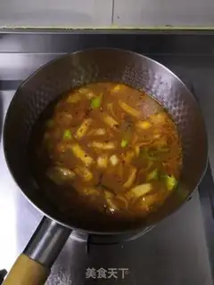 Make Hot cabbage pastry soup step 5