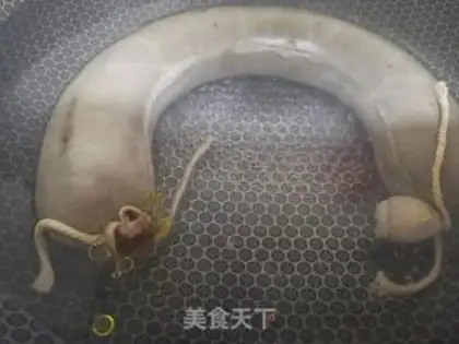 Make Garlic blood intestines step 1