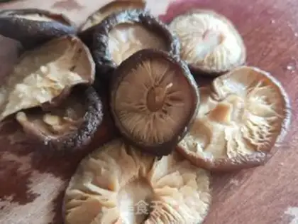 Make Meat clot mushroom sauce step 4