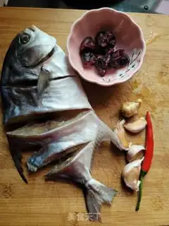 Make Scrambled fish step 0