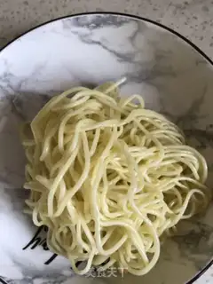 Make Beef cabbage noodles step 2
