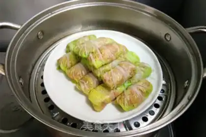 Make Emerald rolls step 8