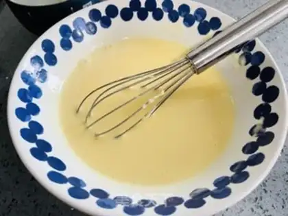 Make Yogurt cake step 4