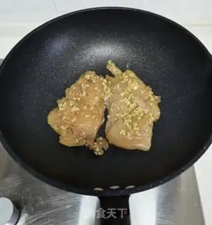Make Garlic honey fried chicken chest step 8