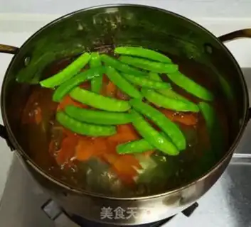 Make Dutch beans with ears step 4