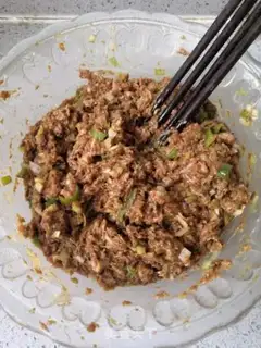 Make Beef onion pie step 5