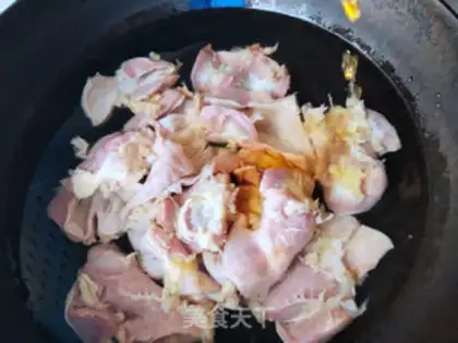 Make Spicy chicken step 1