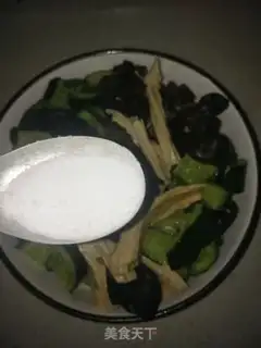 Make The cucumber cucumbers step 6